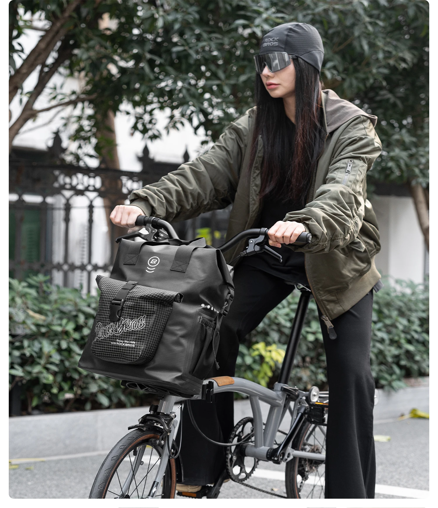 ROCKBROS Bike Front Bag 18L Capacity Quick Install Folding Bike Handlebar Bag with Shoulder Strap Multifunctional Cycling Bag