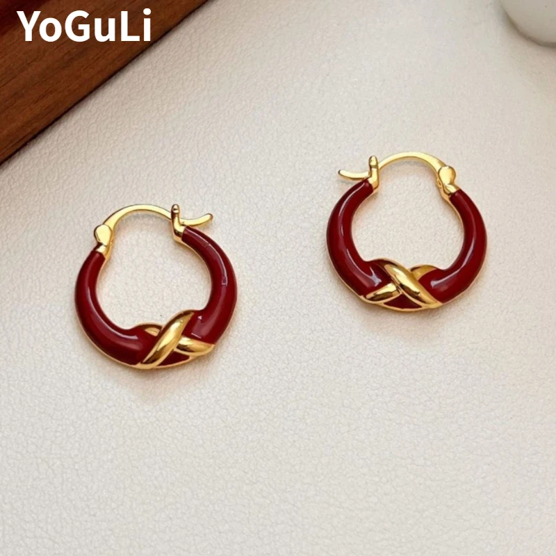 Moda Takı Vintage Mizaç Kırmızı Renk Hoop Küpeler Kadınlar Için Parti Hediyeler Basitçe Tasarım Kulak Aksesuarları Sıcak Satış