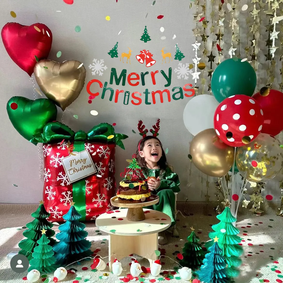 

Christmas holiday decorations Balloon mall bar Birthday atmosphere scene layout background wall