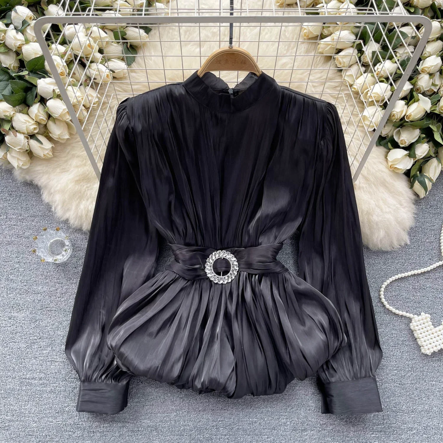 2025 คุณภาพสูงสไตล์ฝรั่งเศสใหม่แฟชั่นผู้หญิงสบายๆอินเทรนด์สีทึบ O-คอยาวโคมไฟแขนเสื้อหญิงเสื้อผ้า Tops