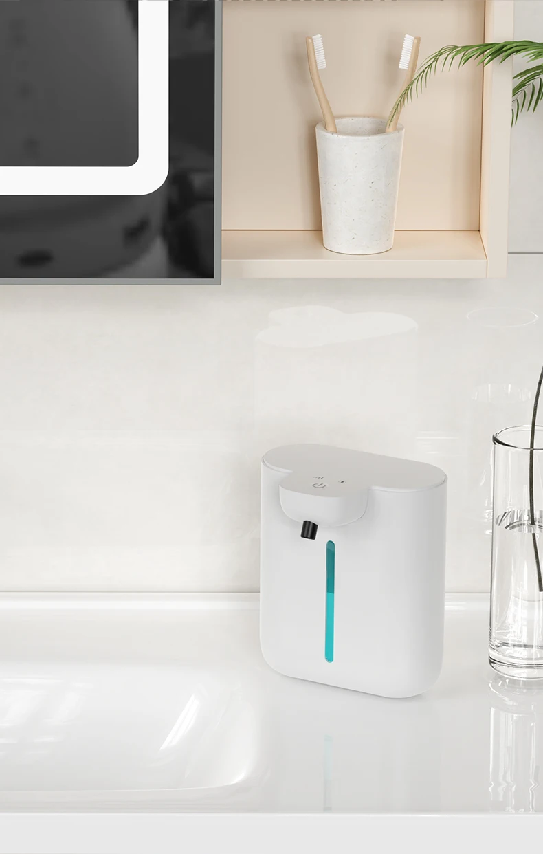 Intelligent Light Indicator Soap Dispenser 500ML Capacity Automatic Hand Sanitizer Suitable for Wall Mounting or Desktop Use