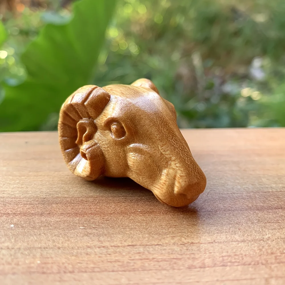 1.7 Inch Hand-Carved Wooden Creative Sheep Head Ornament Suitable for Handheld Home Decorations, Gifts, Crafts, and Office Desktop Decorations