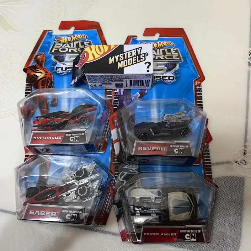 

В наличии: Hot Wheels Original Anime Force 5 Gearslammer Syfurious Saber Reverb Buster Tank — коллекционная модель танка, игрушка для фанатов, подарок