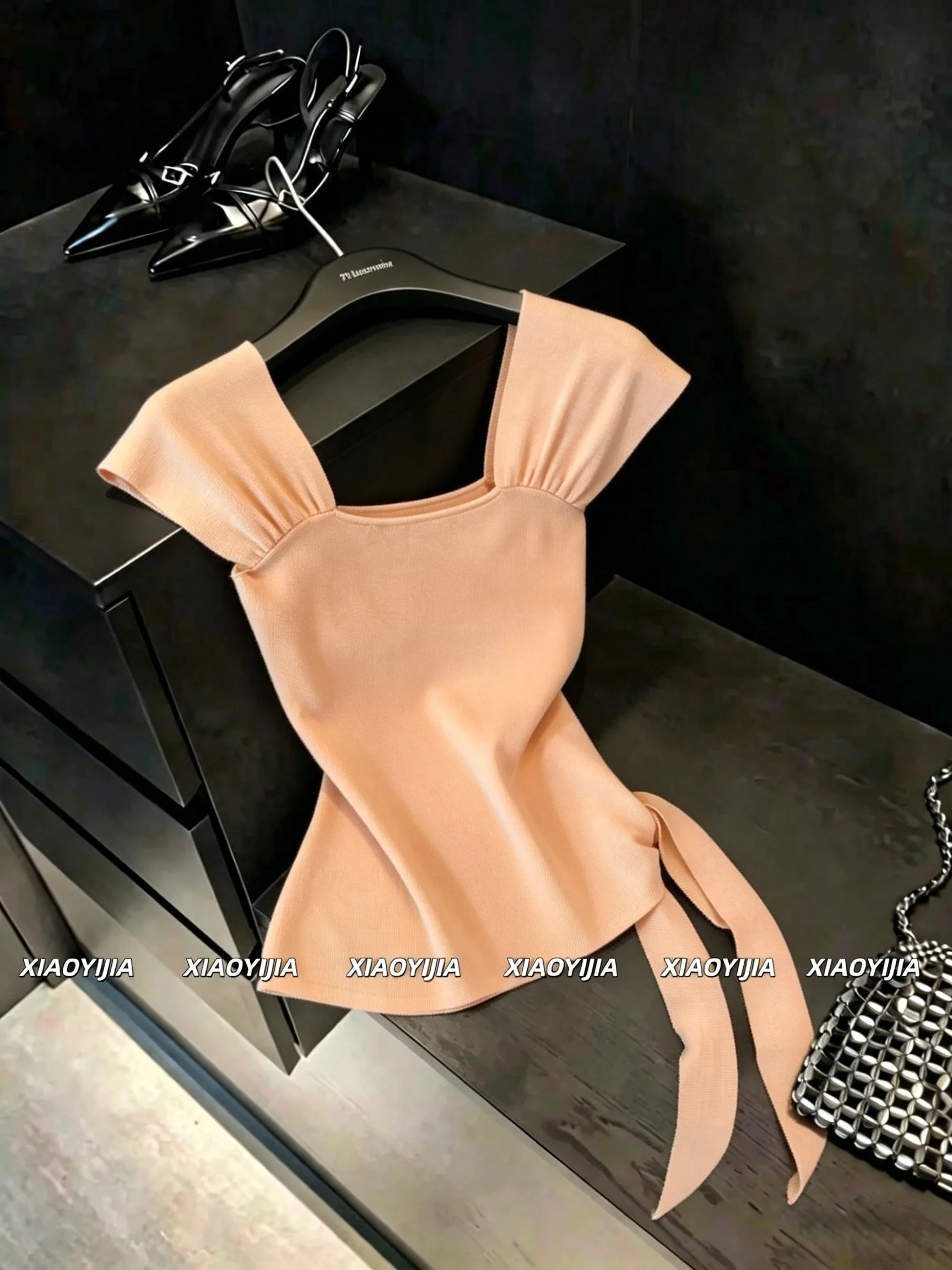 

High-End Korean Style Women's Knitted Top Sleeveless Slim Fit Summer Design with Sash Soft Fabric Regular Fit Neckline