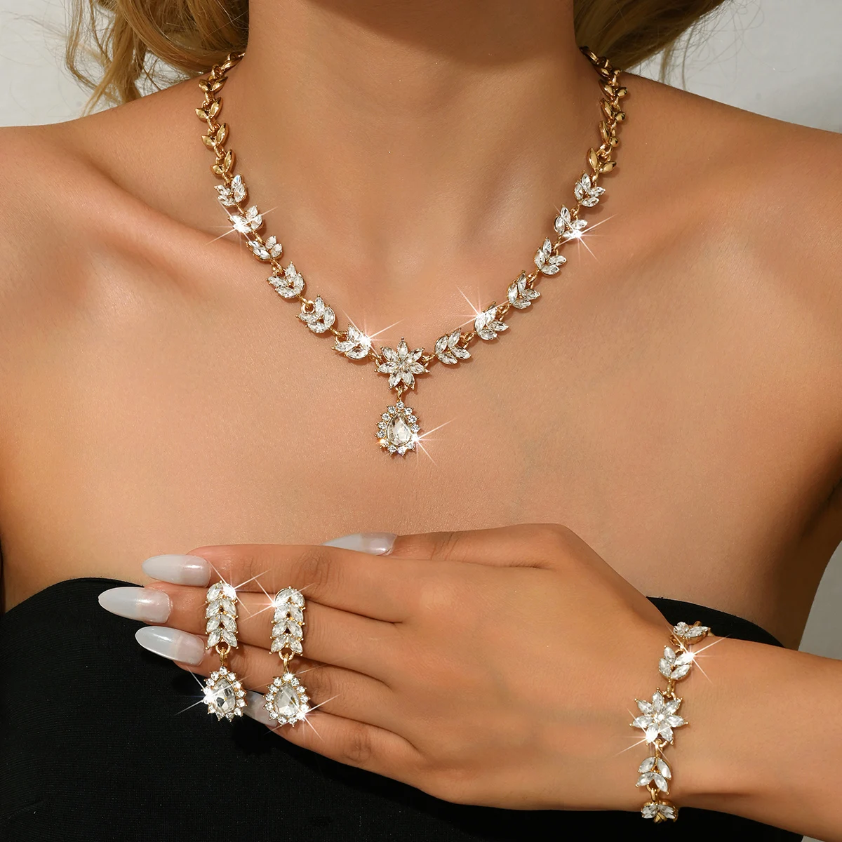 Red Carpet Queen Style Horse Eye Color Treasure Two-Piece Set for Ladies' Dinner Party Exaggerated Eye-Catching Accessories