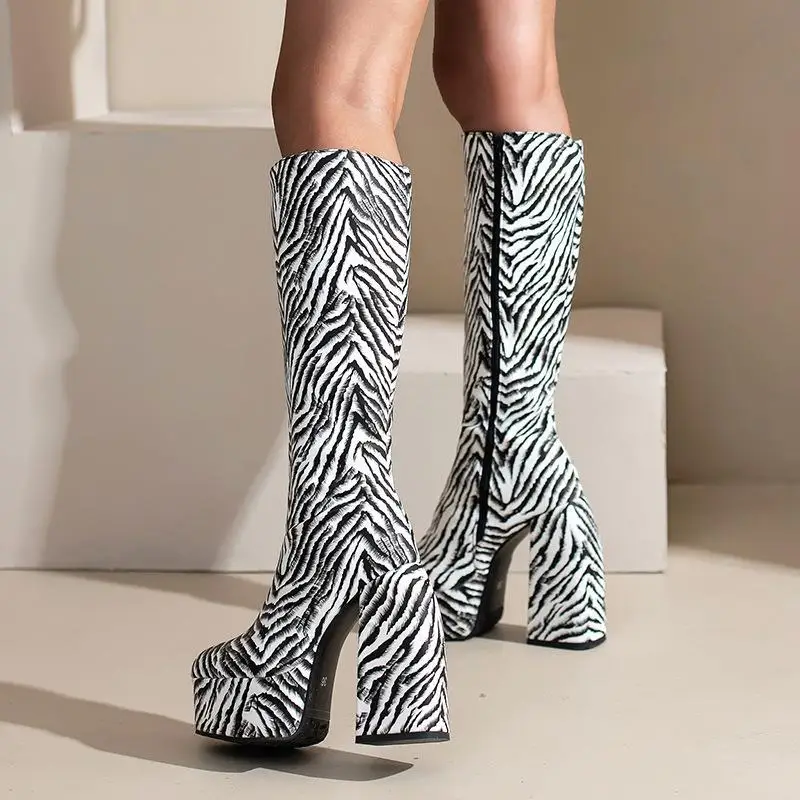 2026 New Fashion Knee High Boots Women's Winter Round Toe Patent Leather Plaid High-heeled 40-43 Platform Comfort Women Boots