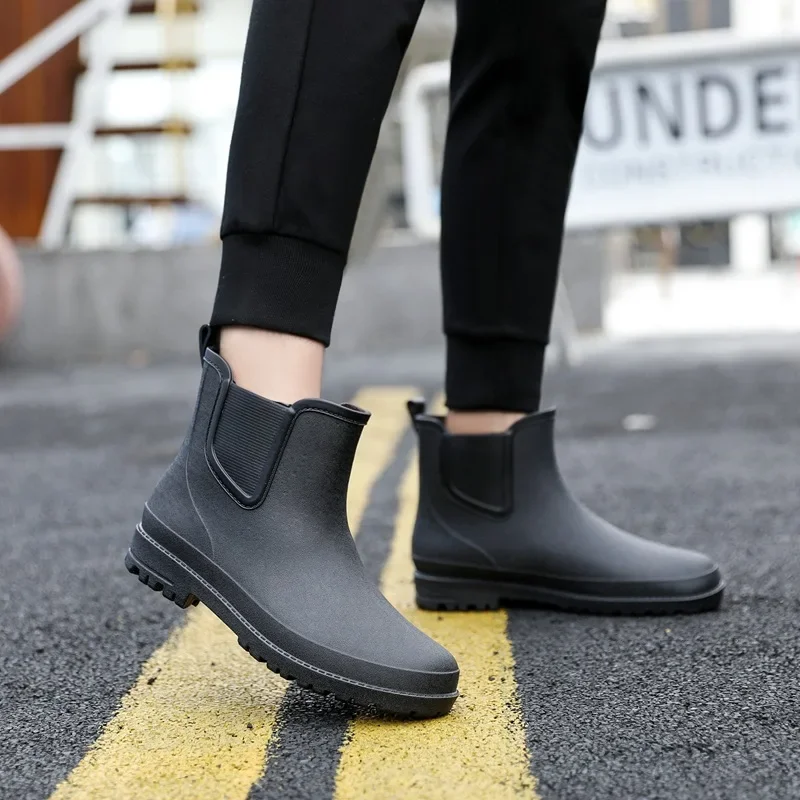 Bottes de pluie de pêche à tube court pour hommes, chaussures en caoutchouc imperméables, chaussures confortables pour hommes, chaussures d'eau de pataugeoire en plein air, 2023