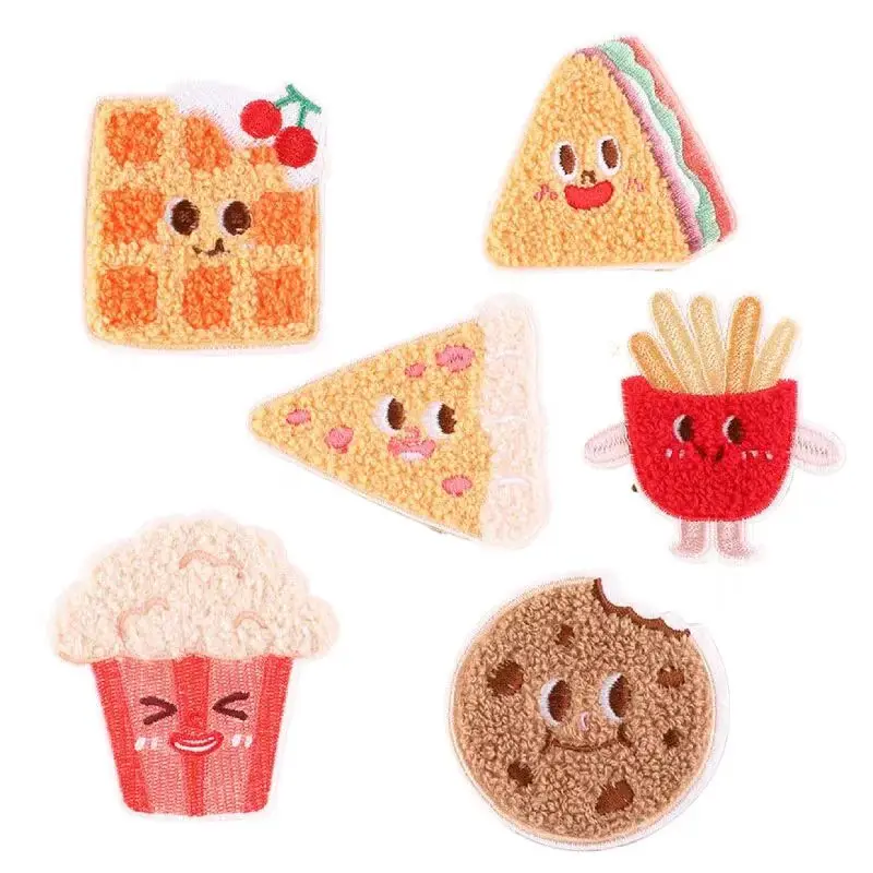 Cute Plush Chips Cookies Pizza Iron on patch, accessori per abbigliamento, adesivi per ricamo autoadesivi, 1 pz