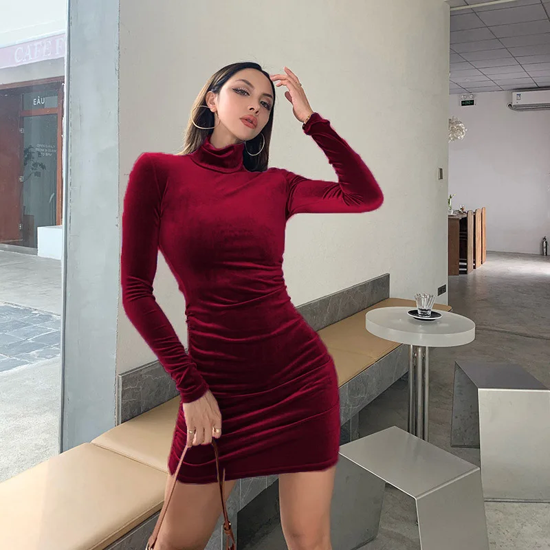 New dress wholesale for women in Europe and America, high-end long sleeved sexy slim fit, spicy girl shrink fold suede