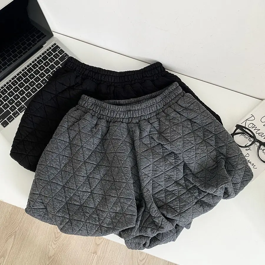 Women's Winter High Waist Wide Leg Short Pants Cotton Filled Elastic Waist A-Line Base Layer Pants Outerwear Thermal Pants