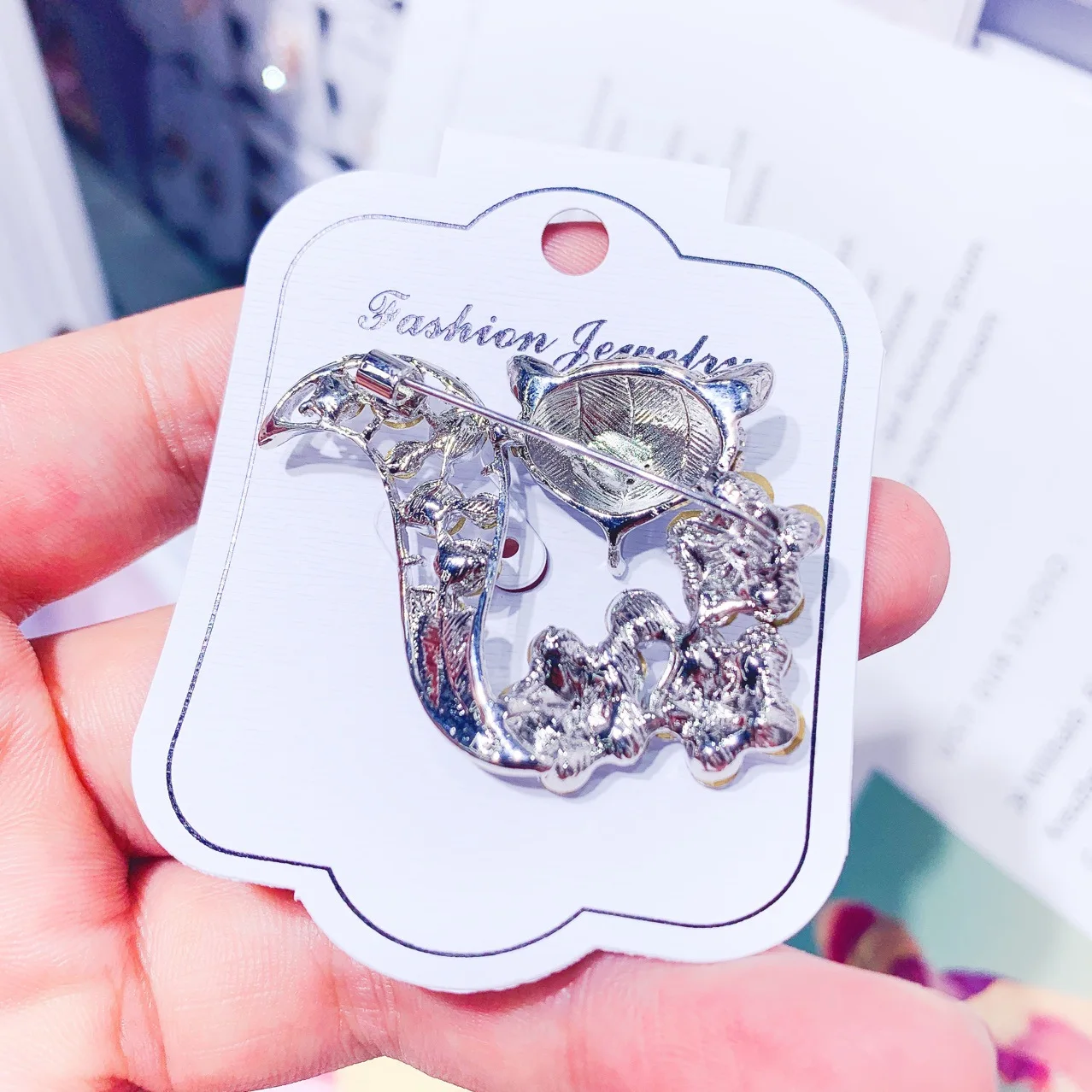 Rhinestone Ladies Luxury Fox Brooches For Women Elegant Clothing Coat Accessories Crystal Foxes Animal Brooch Pins Party Jewelry