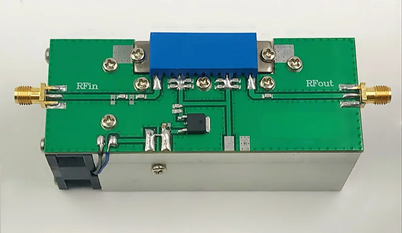 

RF Power Amplifier 600-1100MHz 30dB 8W