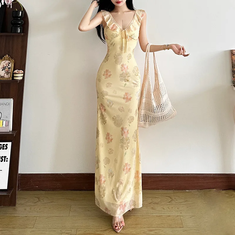 

Fashion 2025 Summer New W's Clothing, Mature And Spicy, Printed Temperament, Slim Fit, V-Neck, Hip Hugging, Long Dress For