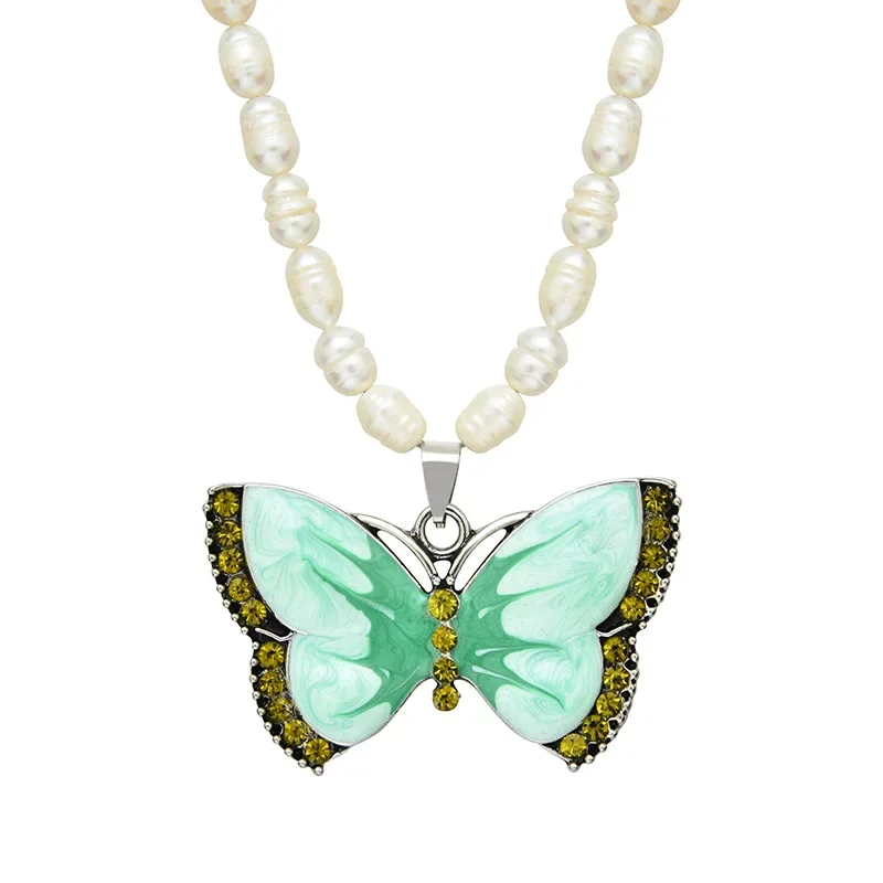 2025 Green Vintage Butterfly Necklace Alien Irregular Pearl Clavicle Chain
