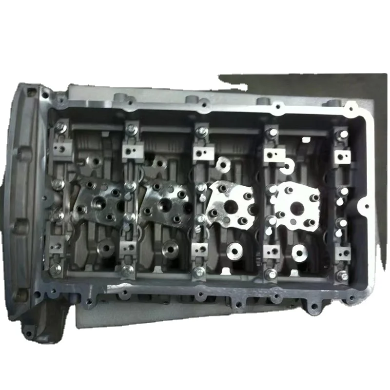 

High Quality Engine Cylinder head for Ford Transit 2.4 16V ZSD-424 1333272 1701911 908766