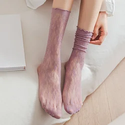 Calcetines transpirables calados de verano para mujer, calcetines de encaje de rejilla de malla con estampado Floral, calcetines largos elásticos de colores caramelo a la moda coreana