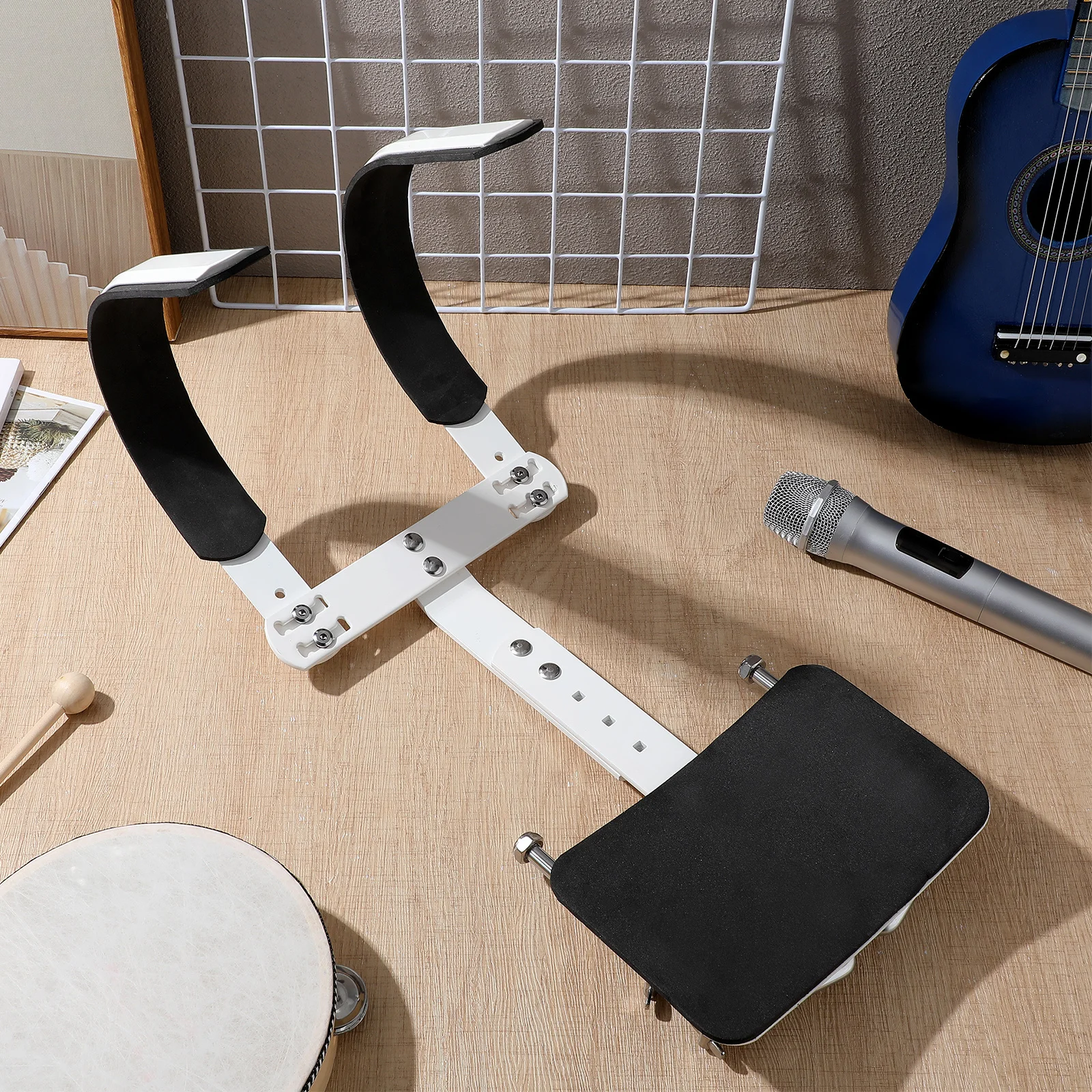 

Lightweight Adjustable Snare Drum Harness Strong Aluminum Frame for Marching Percussion Comfortable Shoulder Pad Included