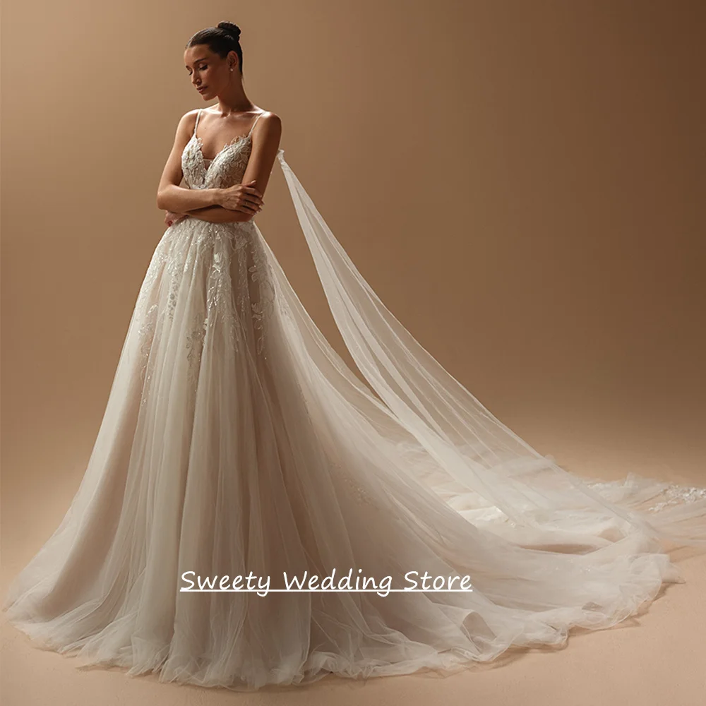 Woman Bride Wedding Dress Spaghetti Straps Customized V Neck Sequined Applique Backless Court Train Woman Bridal Gown