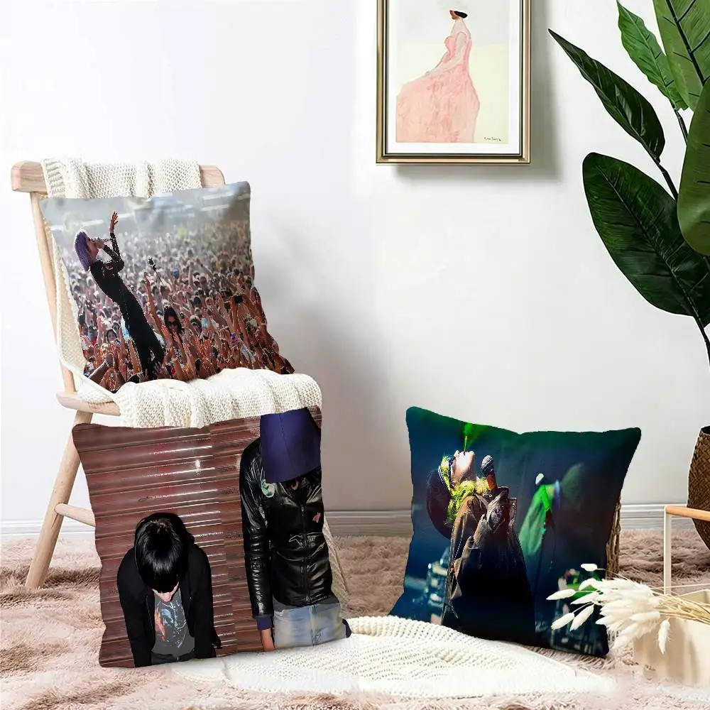 Crystal Castles Band Amnesty Maple Design Cushion Cover Happy Autumn Harvest decor Holiday Decorati Pillow Cover