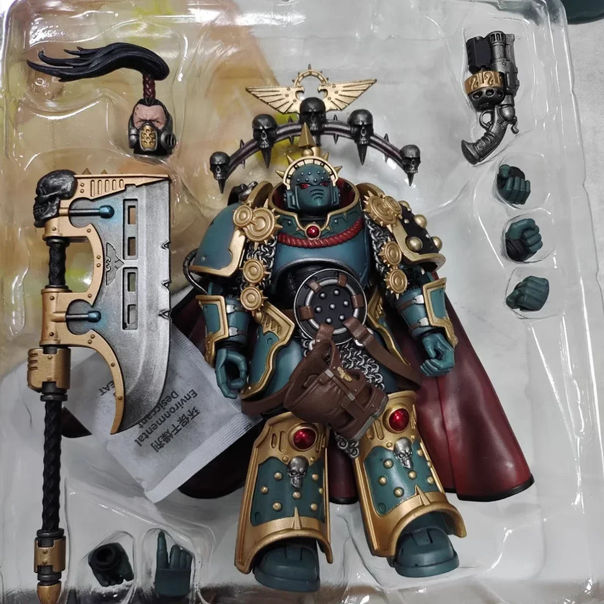 JOYTOY 1/18 Warhammer 30K Action Figure Sons Of Horus Legion Praetorพร้อมขวานอะนิเมะทหารFigurine Collectionของเล่น