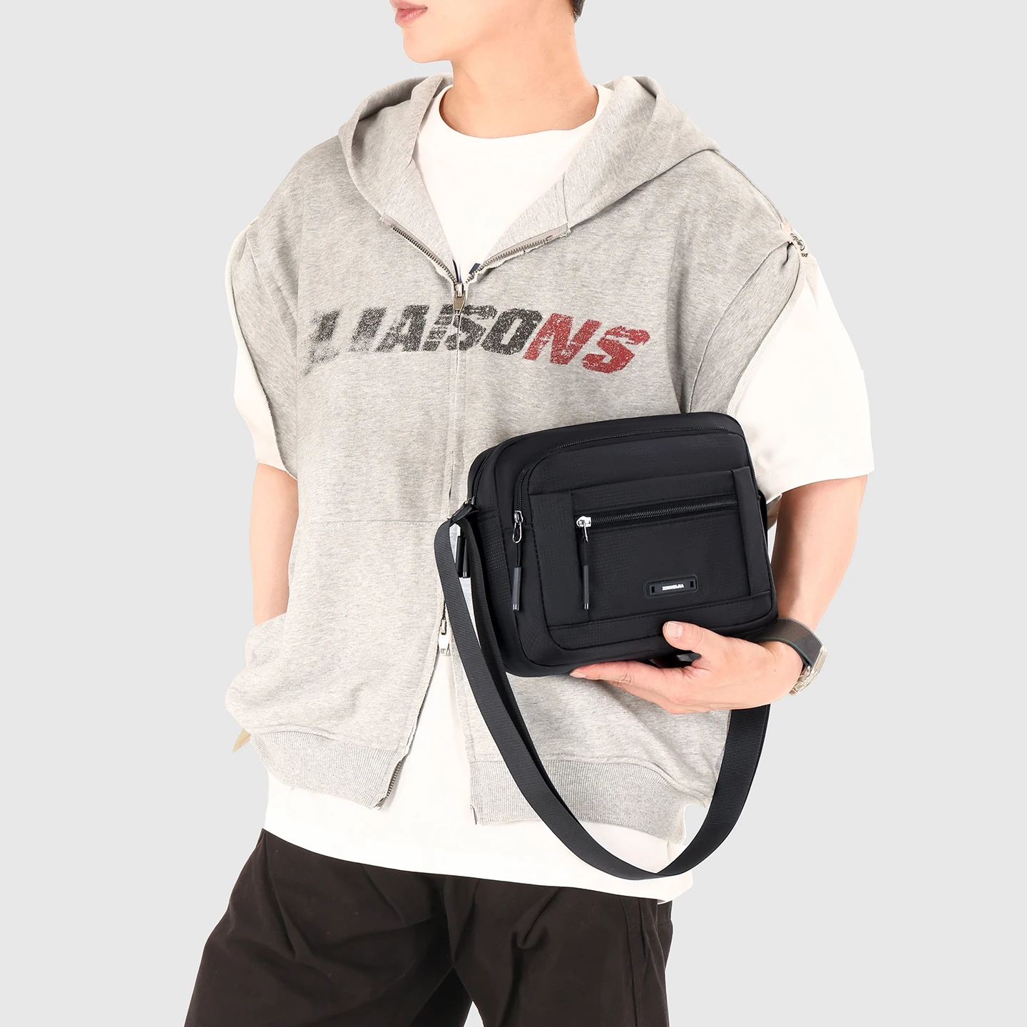 New Fashion Men's Crossbody Bag – Big Capacity Nylon Shoulder Bag with Multiple Pockets for Work & Travel