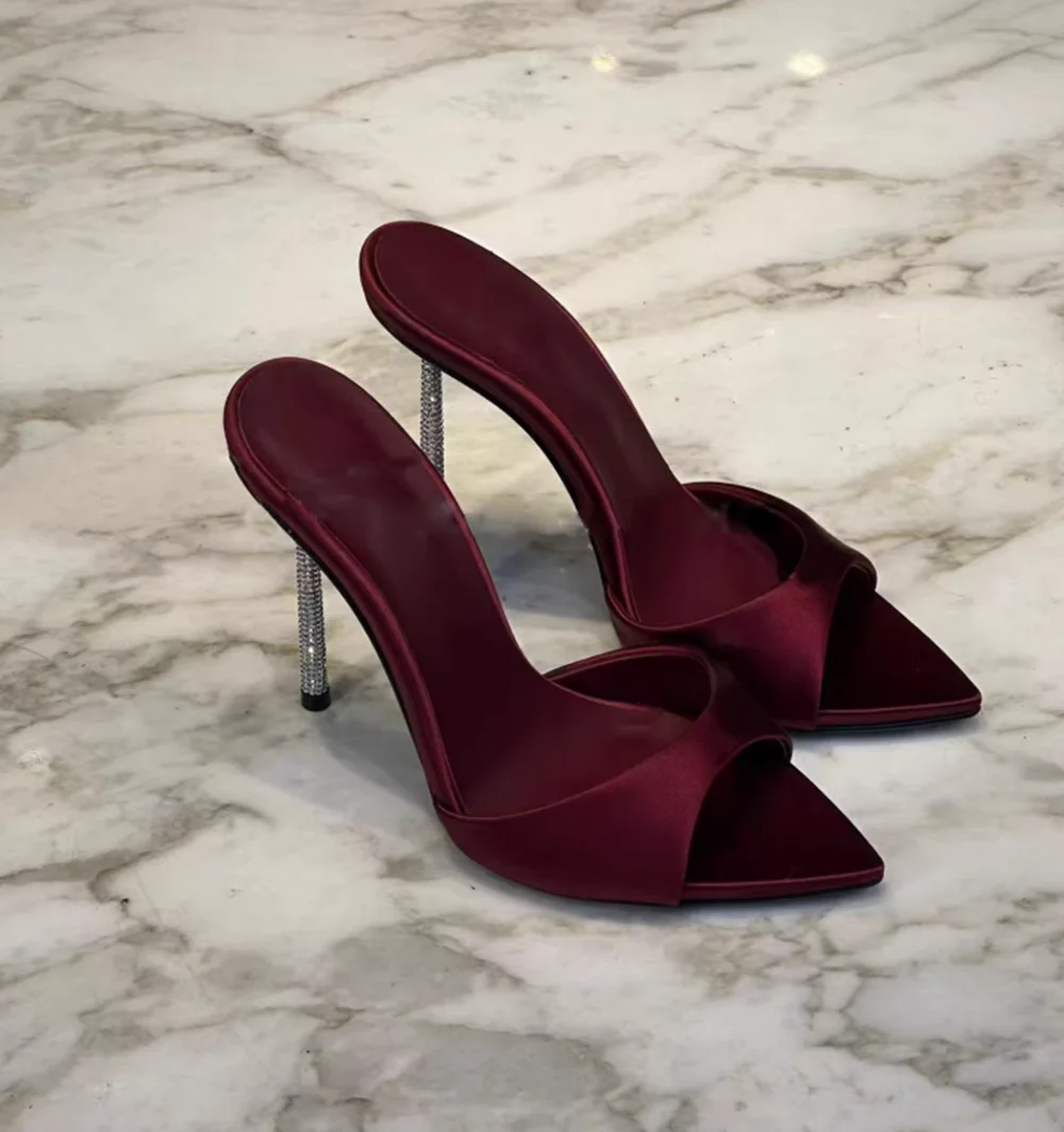 

Minimalist Slide Design Burgundy Satin Pointed-Toe High Heels Crystal-Embellished Stiletto Heel Peep Toe Elegant Party Outfits