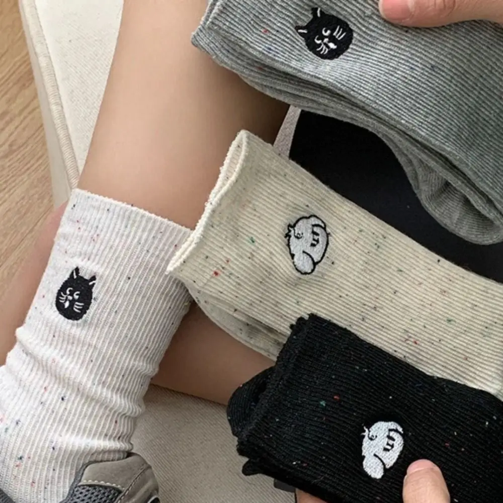 New Breathable Cartoon Socks Cotton Harajuku Street Cat Embroidery Socks Sweat-absorbent Cat Pattern Mid Tube Socks