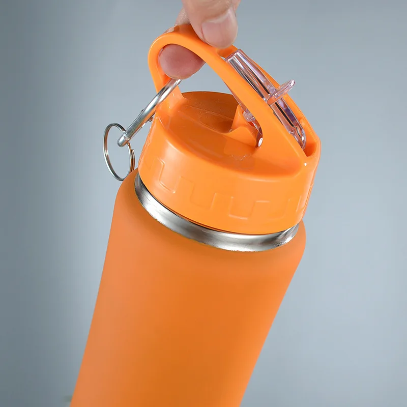 زجاجة مياه معزولة من القش مانعة للتسرب سعة 600 مل - زجاجة لياقة بدنية وركوب الدراجات، زجاجة مياه رياضية معزولة بطبقة مزدوجة