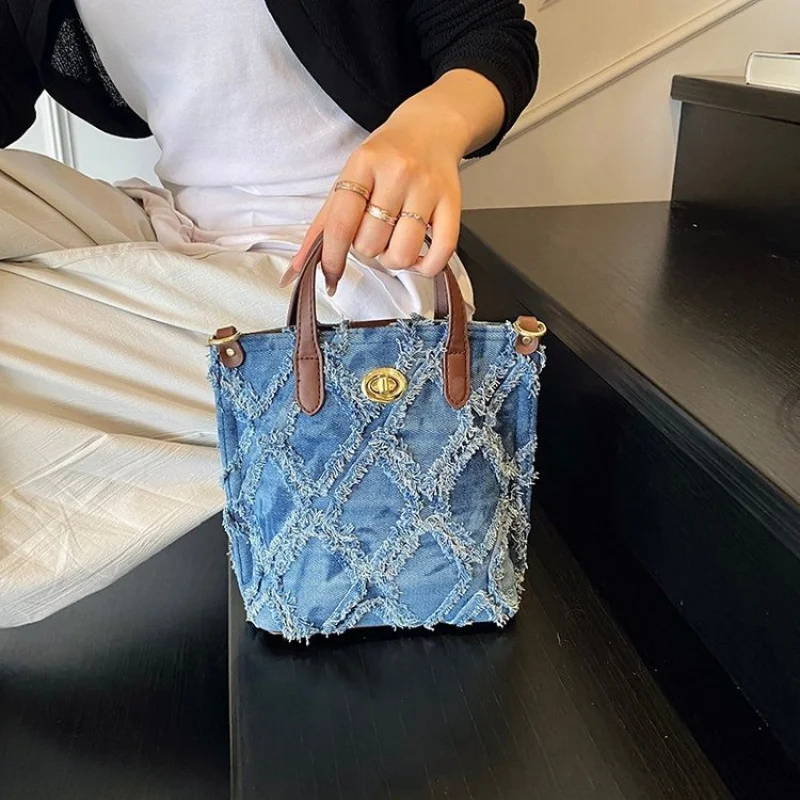 

Unique Vintage Crossbody Handbag For Business Women With Stylish Logo And Simple Solid Color