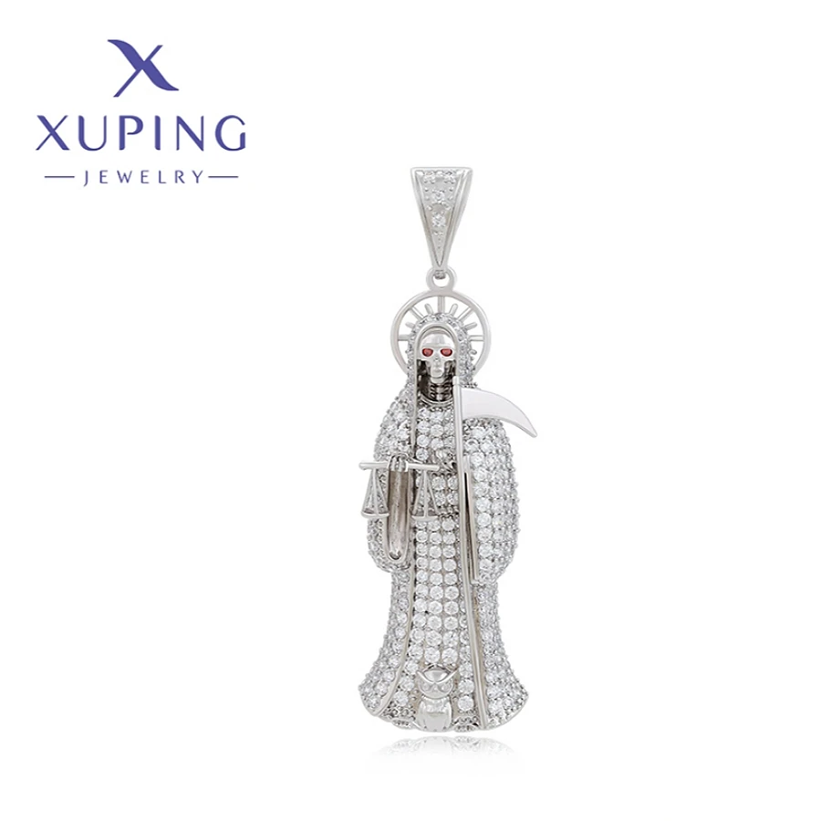 Xuping Jewelry New Arrival Trendy Platinum Plated Domineering Unique Shape Pendant Necklace for Women Christmas Gifts A00914822