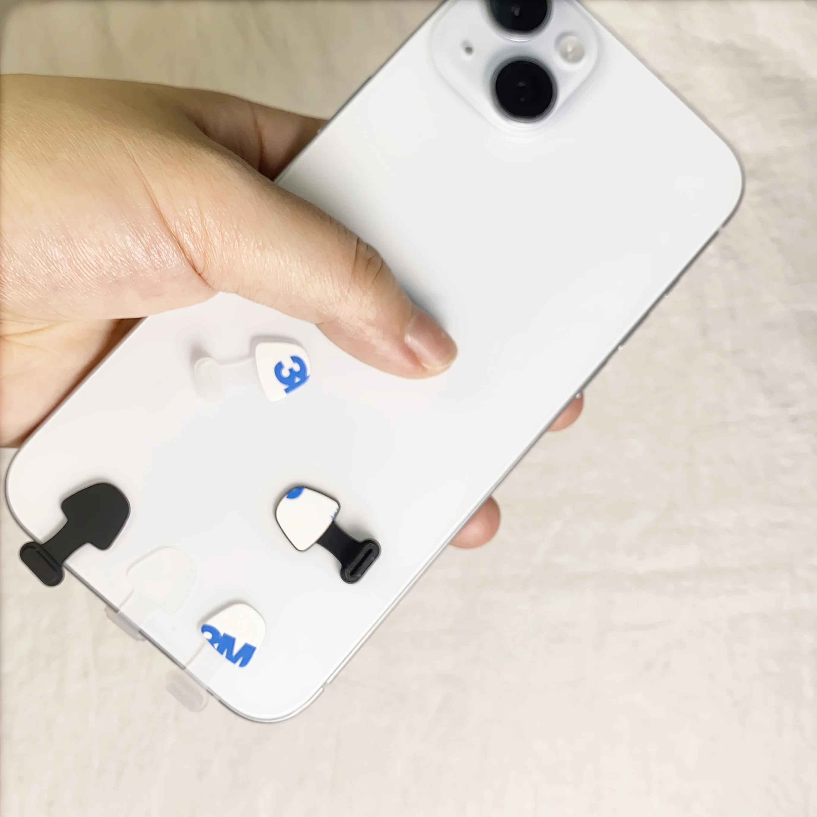 2/4PCS Silicone Dust-Proof Plug Tablet Black/Transparent Universal Charger Port Protector for iPhone & Type C Android Phones