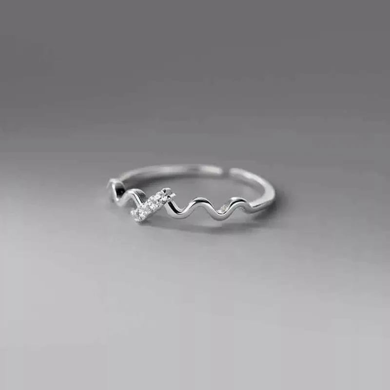 

Simple Wave Ring Niche INS Style Light Luxury Index Finger Jewelry For Girl 2025 High-end Inlay Zircon Geometric Lines Tail Ring