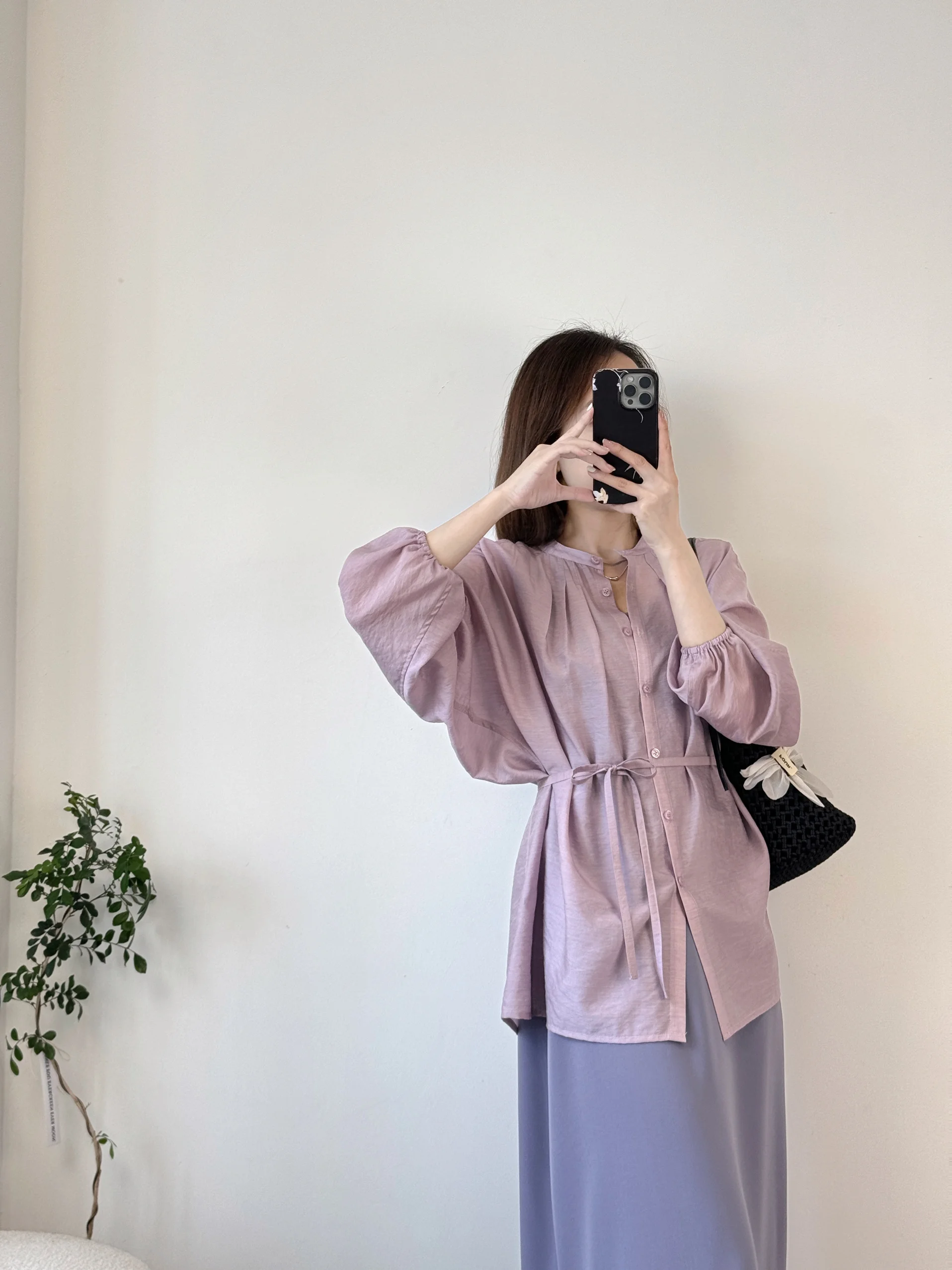 

Женская летняя шелковая рубашка Lizhi свободного кроя с круглым вырезом, рукавом 3/4, свободным поясом, маленького размера, с охлаждающим эффектом