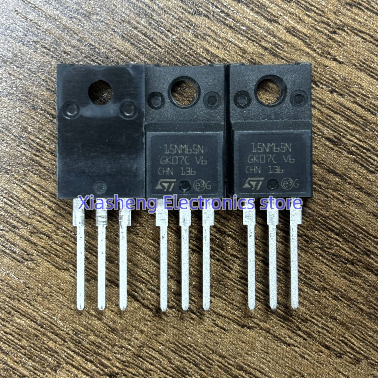 

New Original 10Pcs STF15NM65N 15NM65N TO-220F 650V 15.5A MOSFET Field Effect Transistor In Stock Good Quality
