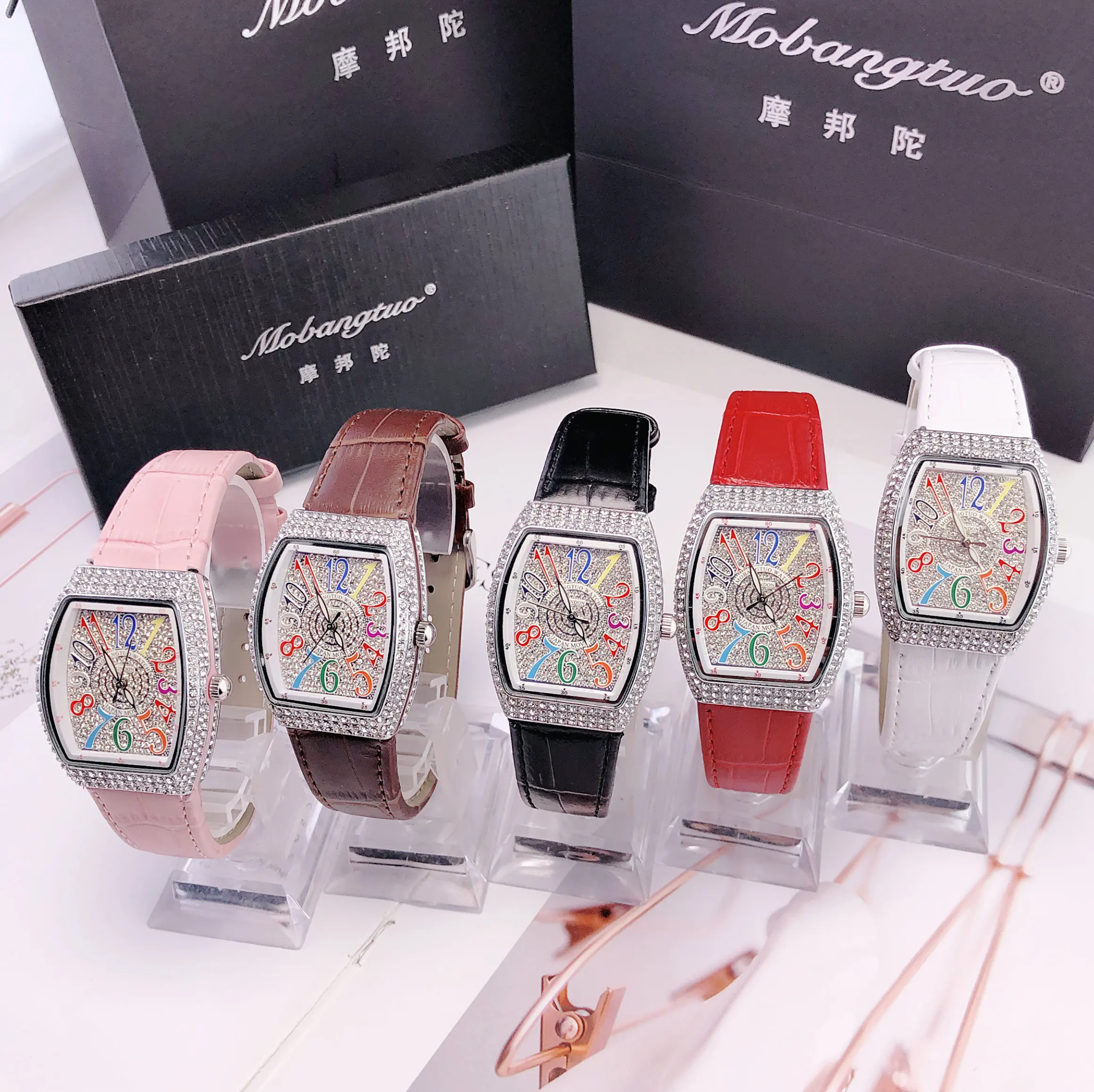 Luxury Tonneau Quartz Ladies Watch Full Rhinestone 3D Stereo Simple Color Arabic Numeral Dial Design Leather Strap Woman Gifts