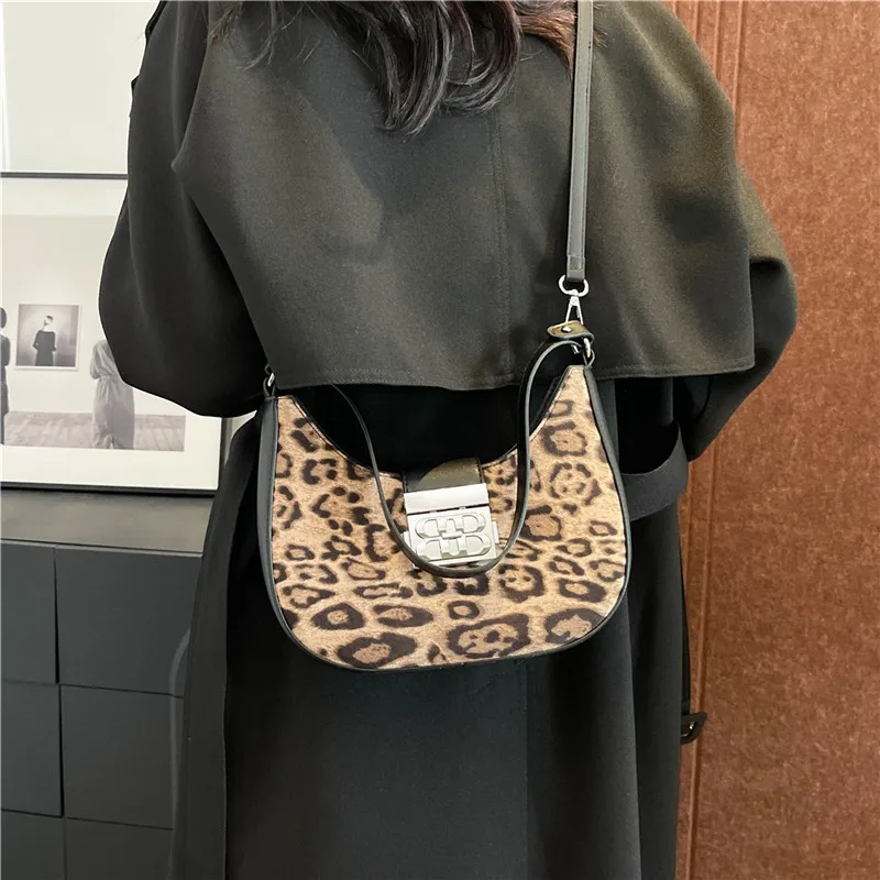 

2025 Leopard Moon Bag - Velvet Crossbody/Handheld Purse