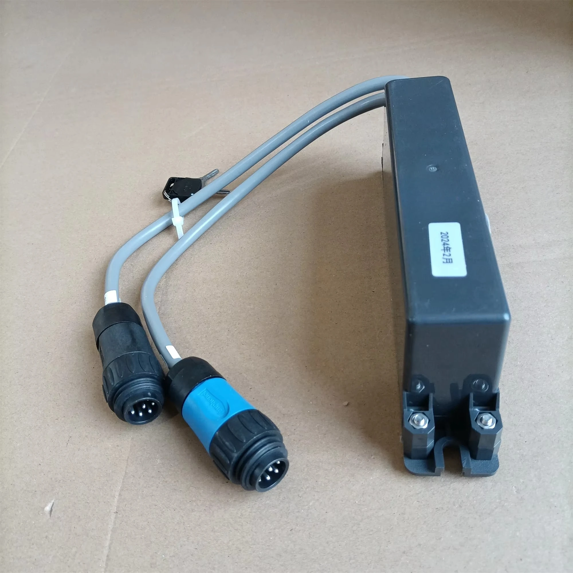 DAA26220BJ7 Escalator Parts Control Switch Power Lock Emergency Key Switch Box