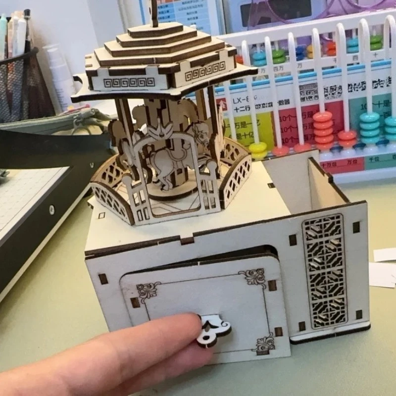 

Mechanical Music Box Gear Transmission Demo Physics Enlightenment Science Toy School Recommended 6-12 Years