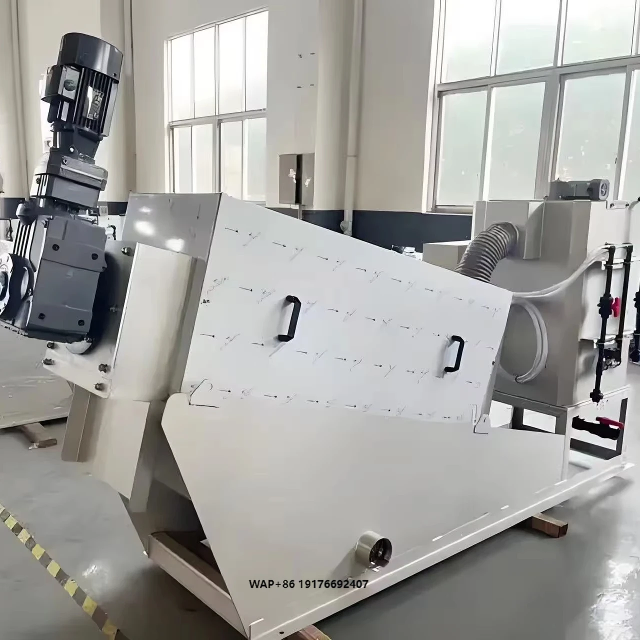 High Quality Customizable Compact Stacked Screw Machine High Performance Wholesale Industrial Equipment