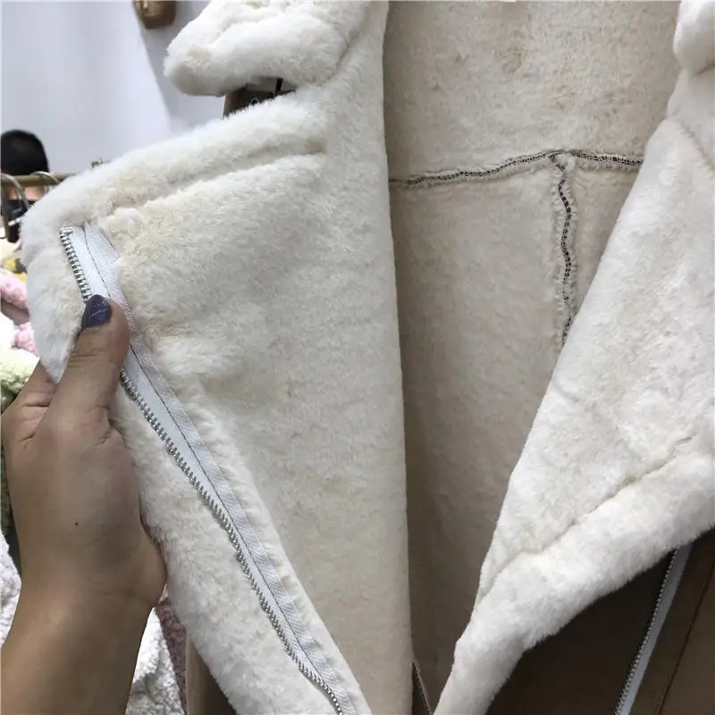 Winter Sheepskin Jacket Women Turn Down Collar Warm Zipper Lambs Wool Coats Lamb Fur Faux Motorcycle Suede Leather Jackets