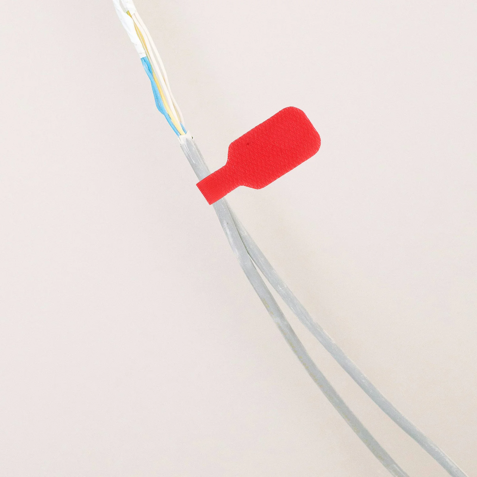 

56Pcs Reusable Cable Markers Multi-Color Writable Tear Resistant Cord Labels Hook Loop Straps for Wire