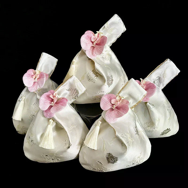 

Новая маленькая сумка в китайском ретро-стиле из жаккардовой ткани с узором орхидеи и кисточками из искусственного шелка