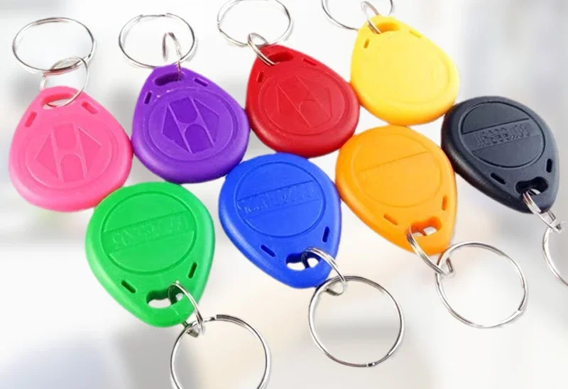 50pcs/lot EM4305 T5577 125khz Copy Rewritable Writable Rewrite Keyfobs RFID Tag Key Ring Card Proximity Token Badge Duplicate