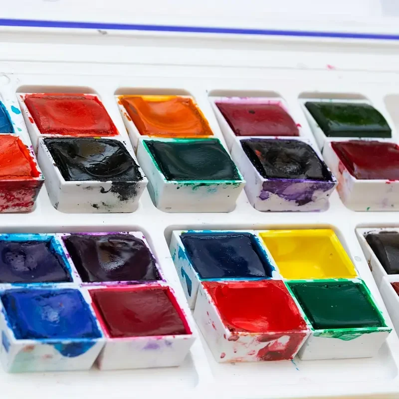 25/50/100pcs White Plastic Pans ,2ML/7.2ML Empty Watercolor Paint Palette for Artists - Durable Art Supplies view 4