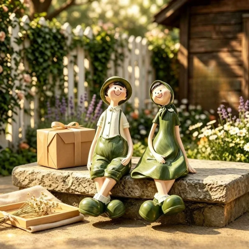 2Pcs Set Rural Style Couple Sitter Figurines Resin Couple Doll Ornaments for Garden Windowsill Home Tabletop Decor Wedding Gift