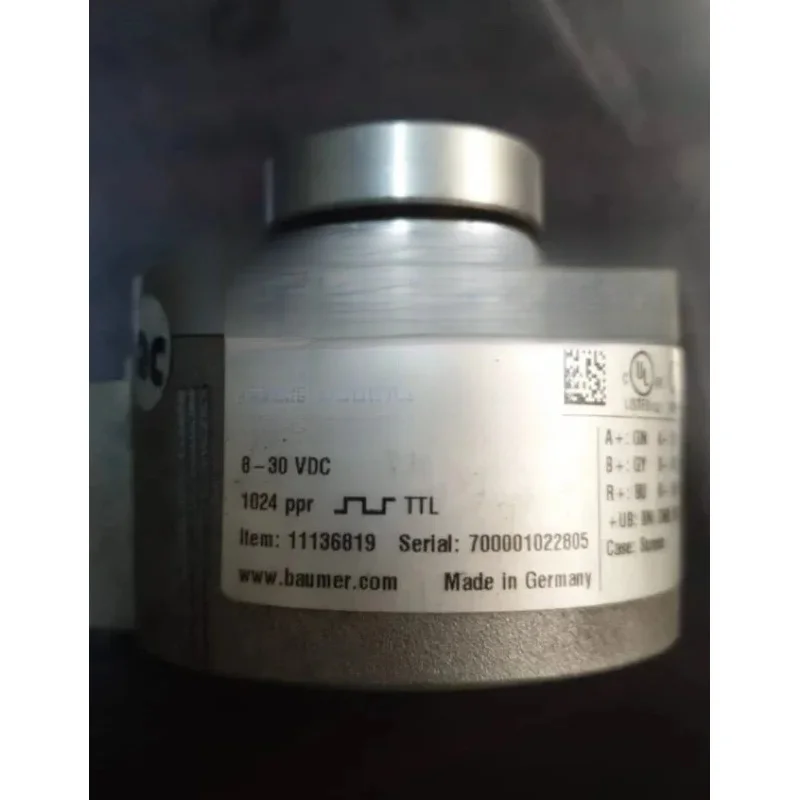 New EIL580-TS15.5RH.01024.A/11136819 Hollow Shaft Encoder Baumer Replacement