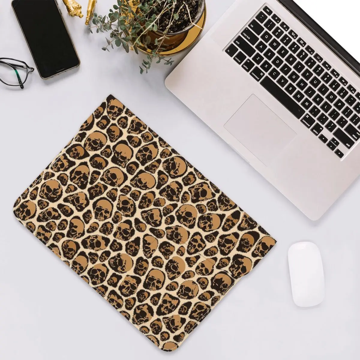 Leopard Cheetah Gothic Skulls Animal Fur PU Leather Horizontal Laptop Sleeve Shockproof Soft Lining Notebook Case 13 Inch