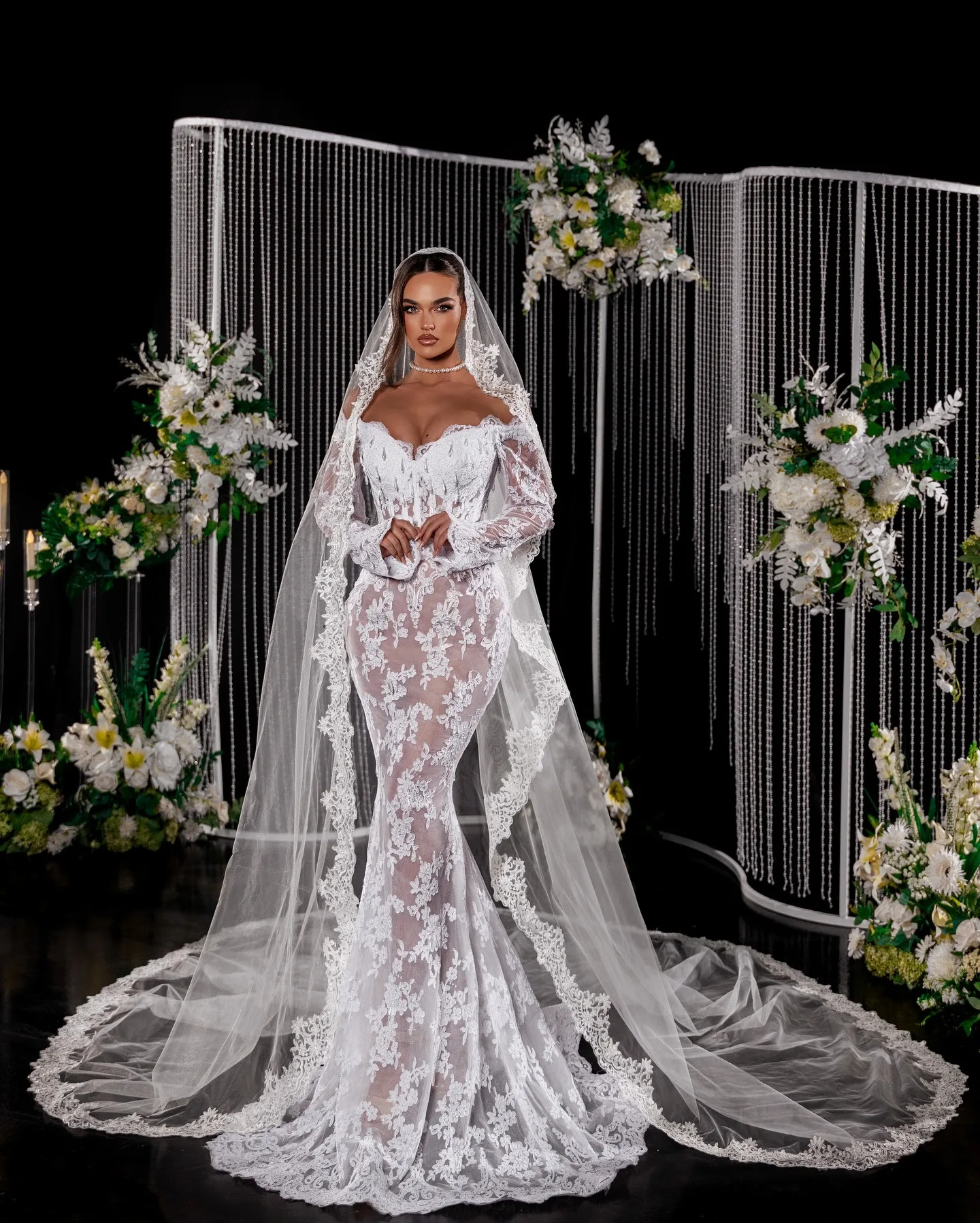 

Queen Wedding Veils Cathedral Elegant One-Layer Wedding Veils With Comb Length Bridal Veil White Headscarf Customized