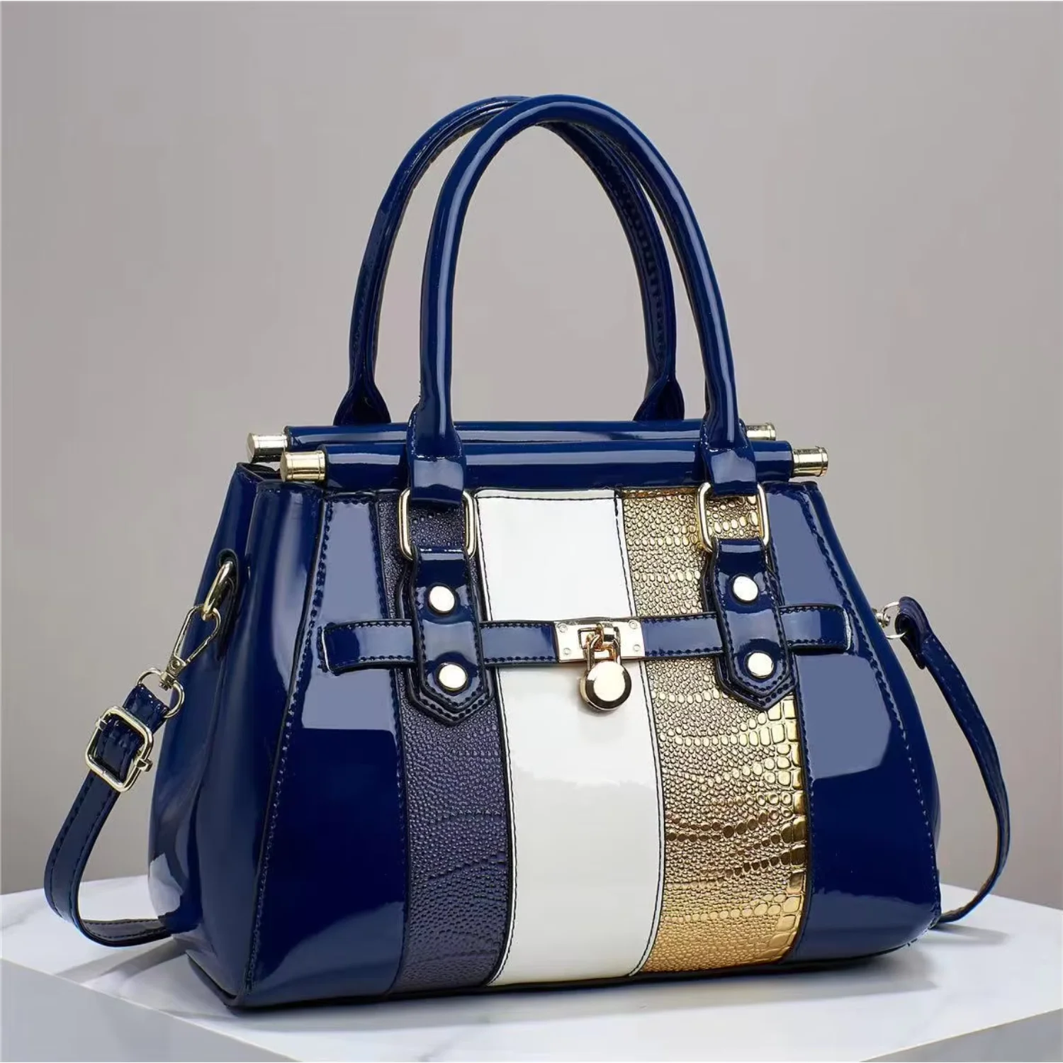 

2023 поступления, глянцевые сумки из искусственной кожи, женские кошельки, сумки-тоут, женские оптовые цены