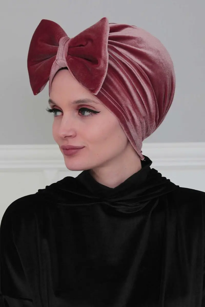 Riesen bogen samt Knochen rose getrocknete